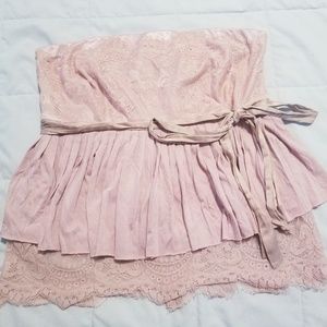 Victorias' Secret sleeveless top, size lrg